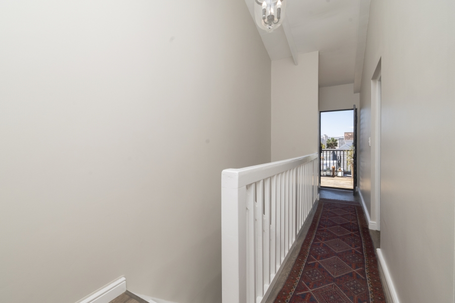 To Let 3 Bedroom Property for Rent in Sea Point Western Cape